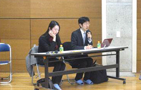 石坂わたるの活動：法政大学第二高等学校での講演会の様子。
