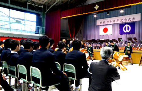 石坂わたるの活動：元勤務先の中野区立第十中学校の60周年記念式典の様子